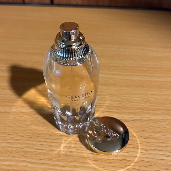 NEW VS Heavenly Eau de Parfum 1.7 Fl Oz / 50 ML - Picture 6 of 7